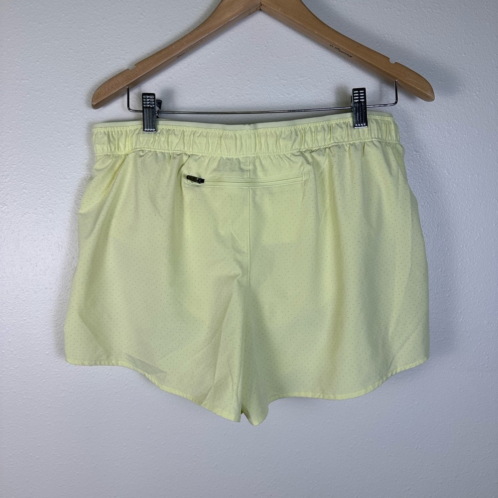 NEW BALANCE Womens L Activewear Running RC Seamless 3 Inch Breathable Shorts - Picture 6 of 8